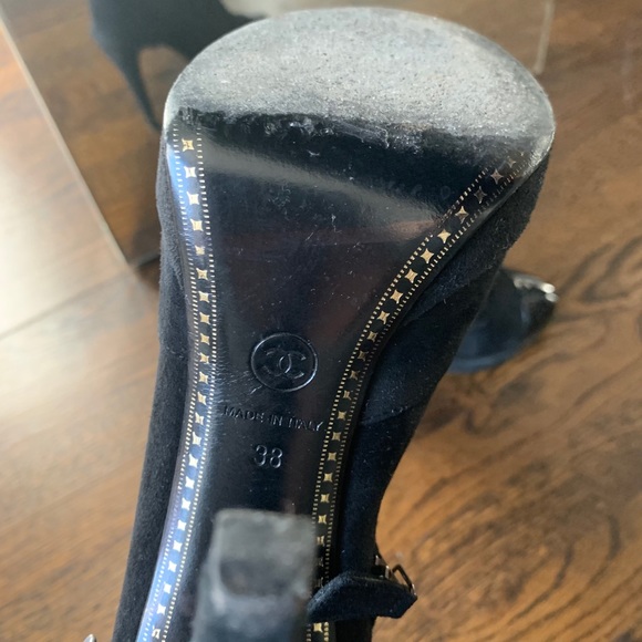 Black Chanel booties size 38 - Picture 4 of 6
